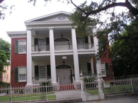 Hubbard Mansion